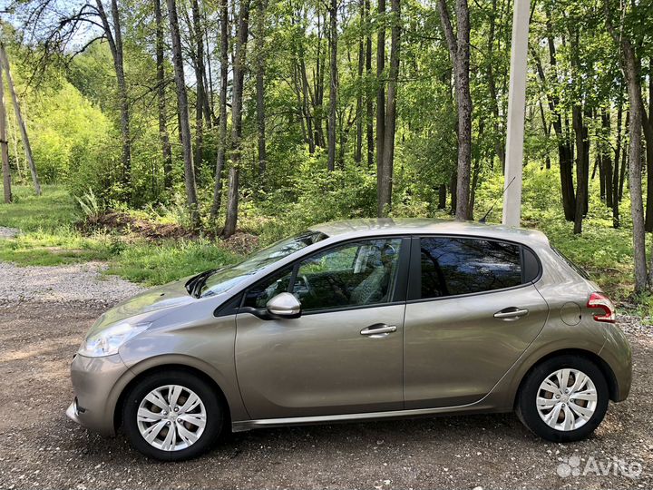 Peugeot 208 1.2 AMT, 2013, 147 000 км