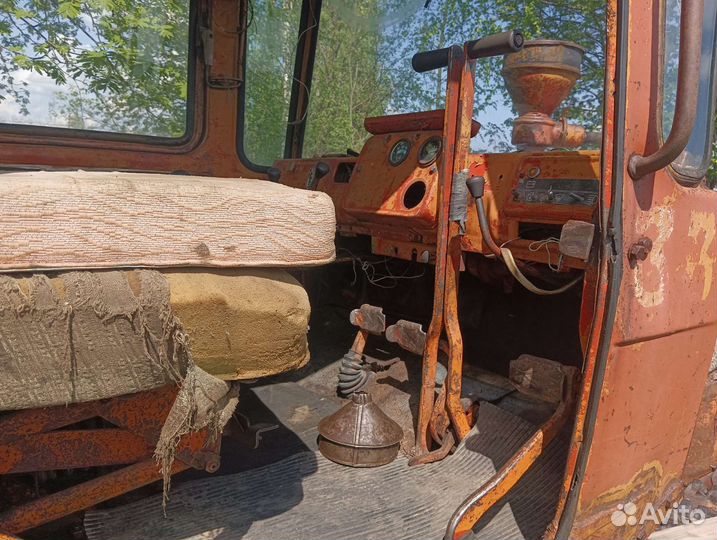 Трактор ВгТЗ ДТ-75, 1986