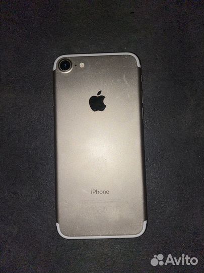 iPhone 7, 32 ГБ