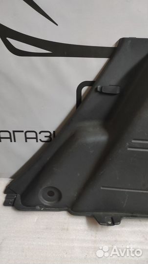 Обшивка багажника правая Hyundai Getz