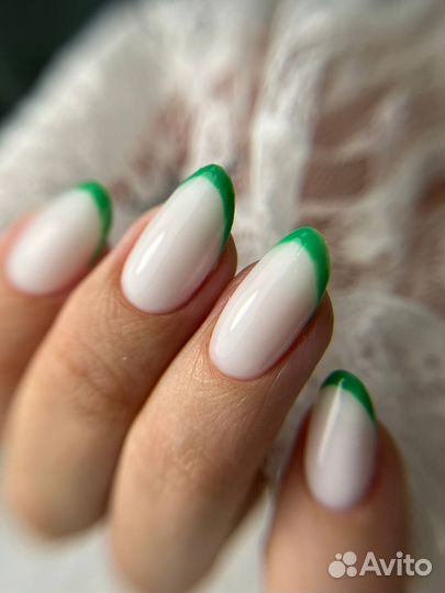 Мастер маникюра и педикюра