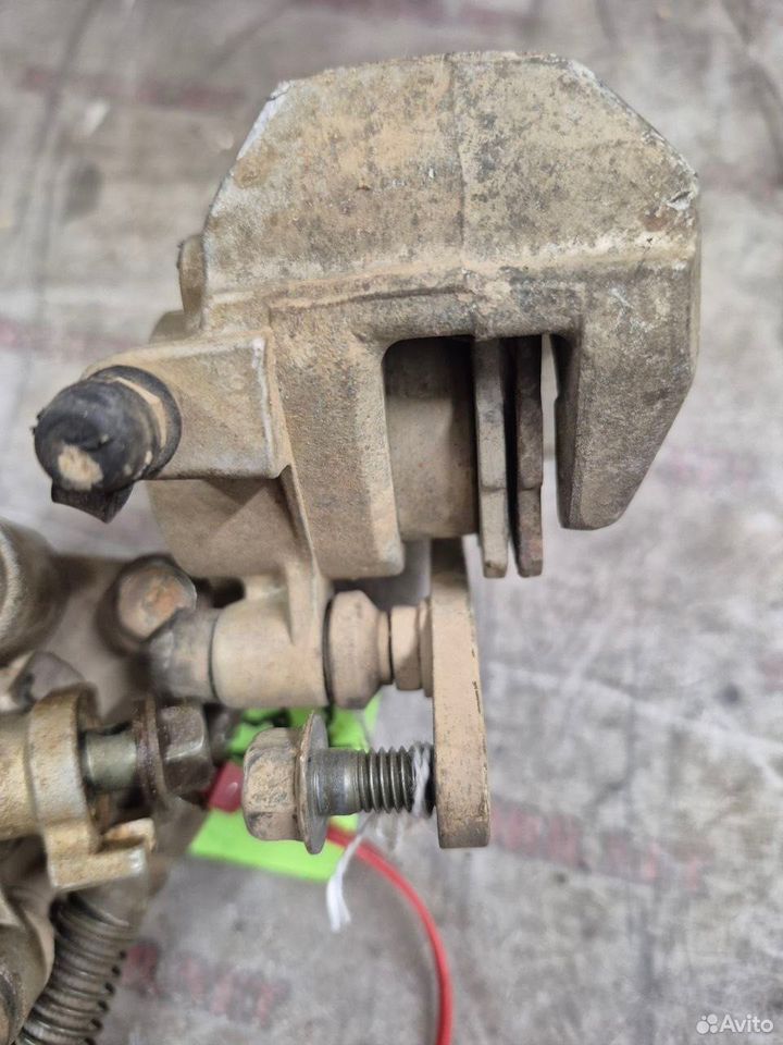 Yamaha YFM660R 01-04 тормозной суппорт