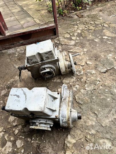 Редуктор цилиндрический двухступенчатый Ц2-650 Б/у