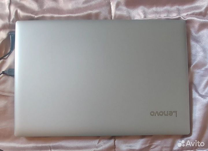 Ноутбук 15,6“Lenovo IdeaPad-15AST