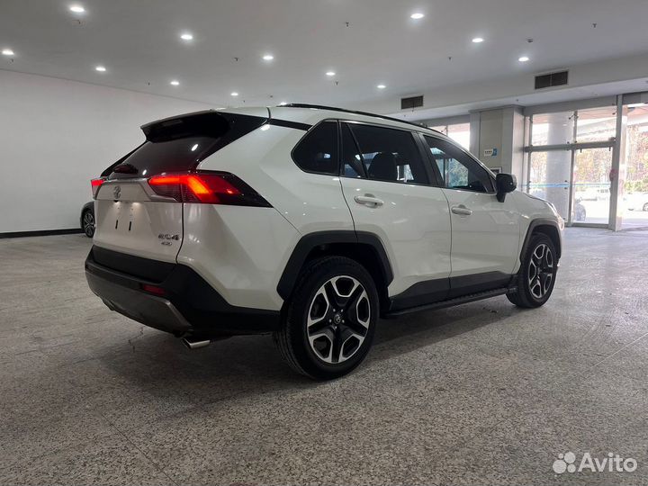 Toyota RAV4 2.0 CVT, 2020, 50 000 км