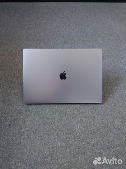 Apple macbook pro 16 2019 i7 16/512