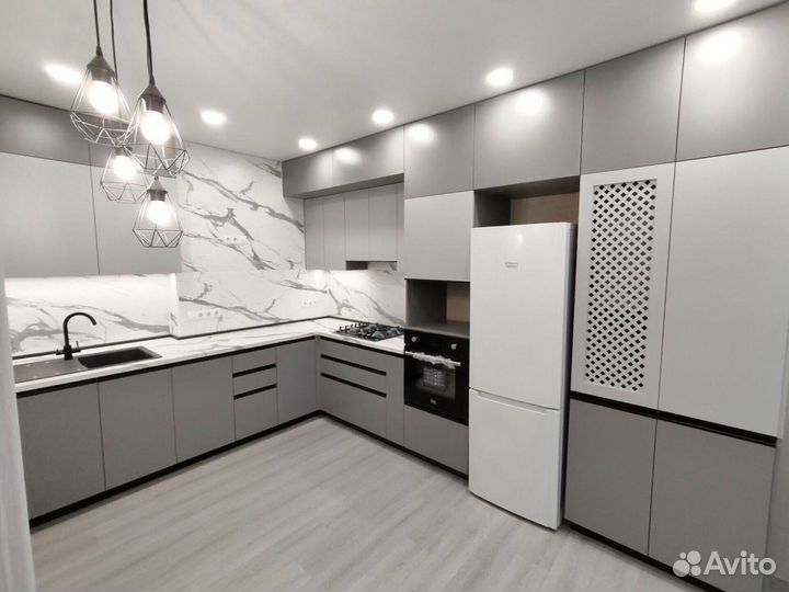 Кухня новая