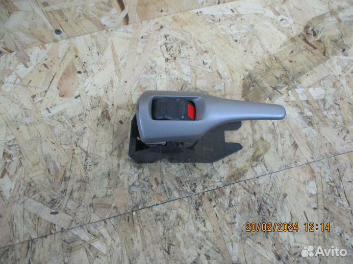 Внутренняя ручка двери Тойота Королла 150