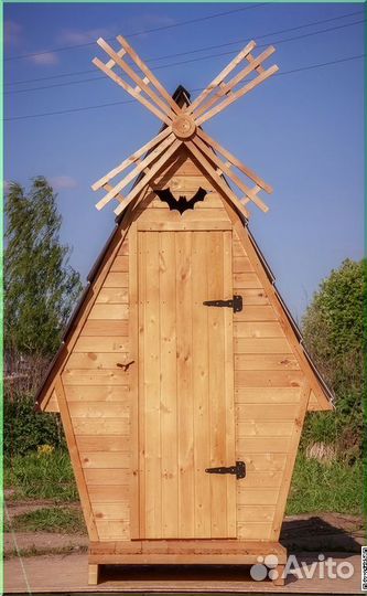 Дачный туалет деревянный SHP795