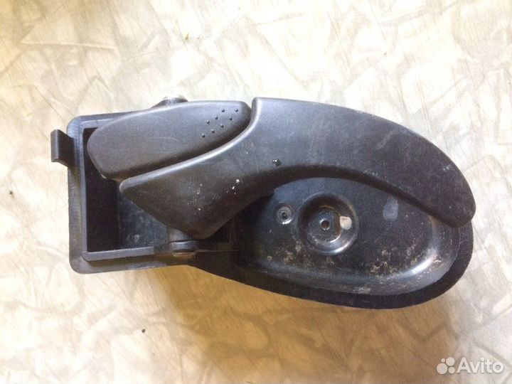 Ручка двери внутренняя Ford Focus 1 Европа