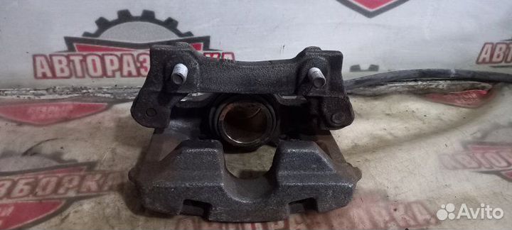 Суппорт тормозной задний правый Lexus Gs460 GRS191