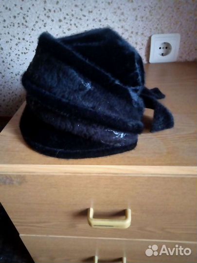 Головные уборы женские