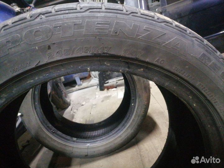 Bridgestone Potenza RE 050A l 245/45 R17