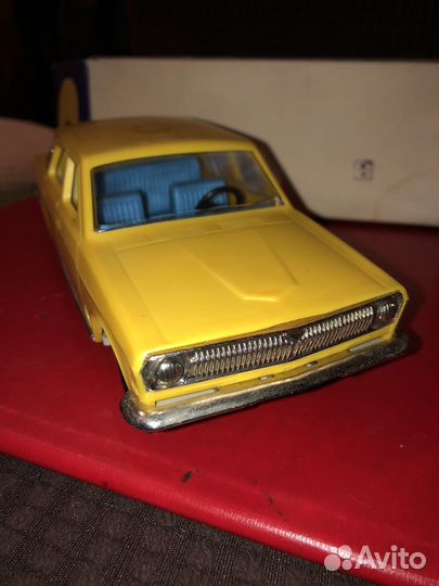 Игрушка Волга газ-24-10 заводная. СССР