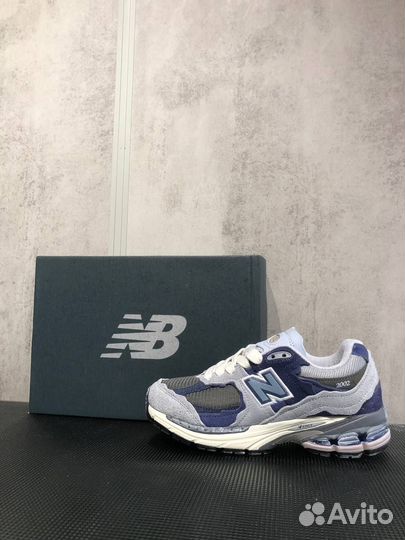 Кроссовки new balance 2002r