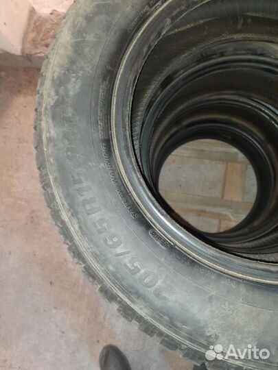 Kumho WinterCraft Ice WI31 205/65 R15 94T