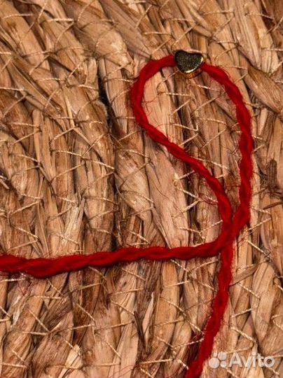 Шерстяная красная нить с украшениями