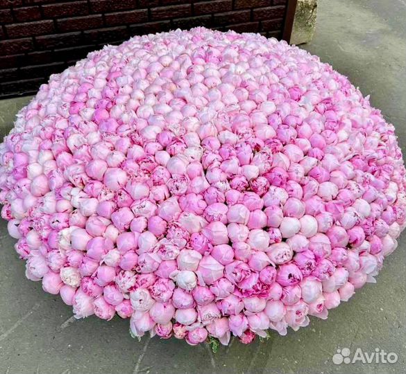 Корзина из пилнов или других цветов