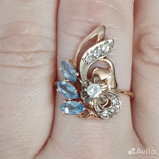 Золотые серьги и кольцо с топазами 583 проба