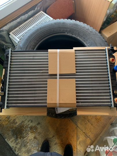 Радиатор охлаждения Opel Vectra 1995