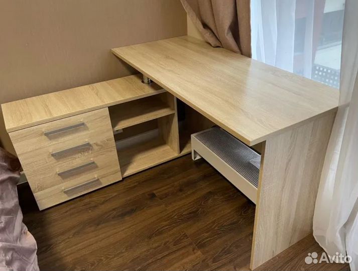 Стол компьютерный новый угловой