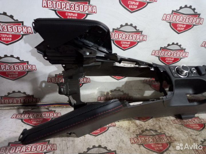 Бардачок между сиденьями Mazda Demio DJ3FS P3 2016