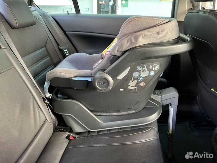 Автокресло UppaBaby Mesa i-size + база isofix