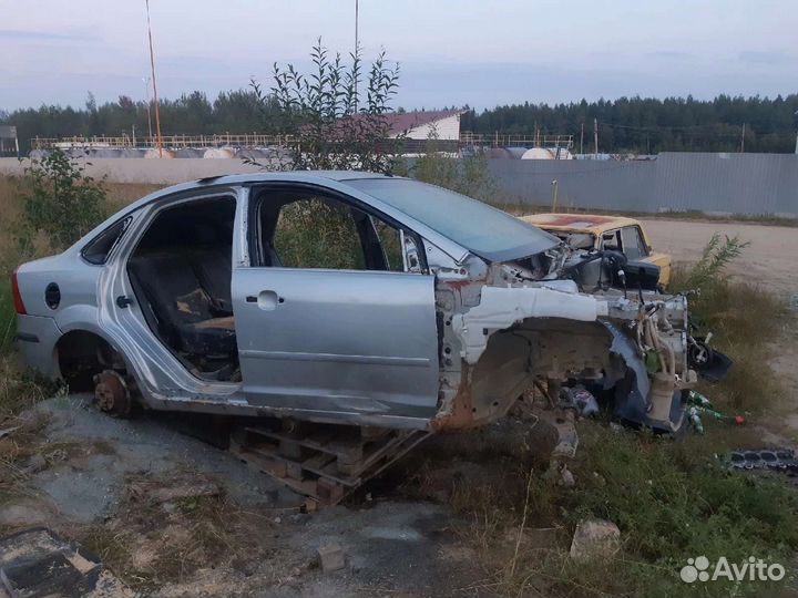 Бензин бак ford focus 2