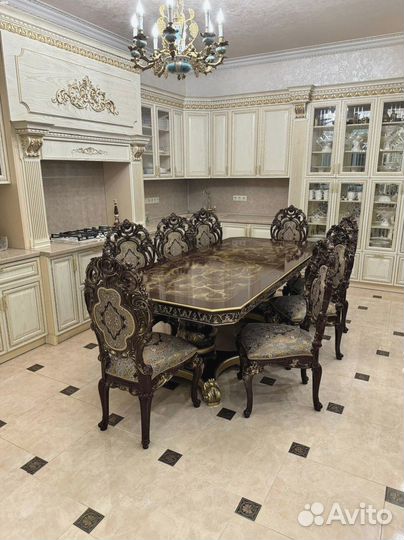 Стол для кухни. В наличии