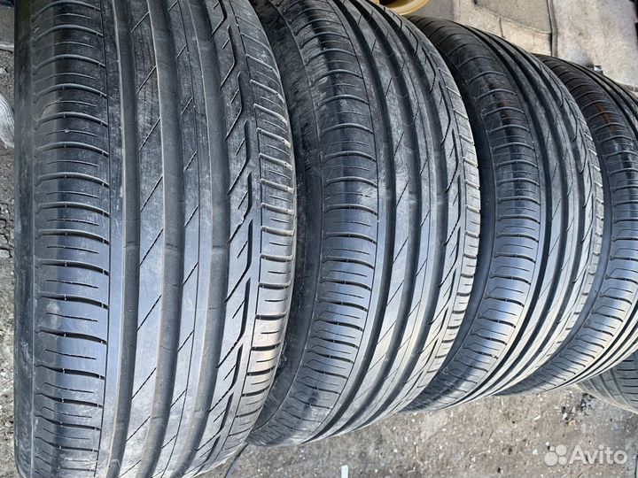 Bridgestone Turanza T001 225/60 R16 98W