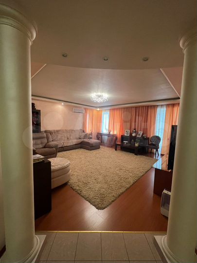 5-к. квартира, 240 м², 5/15 эт.