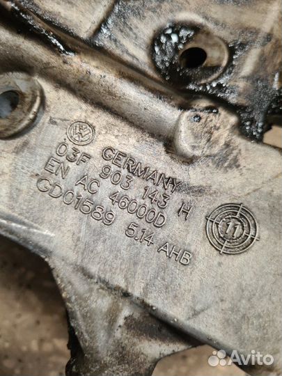 Кронштейн масляного фильтра Skoda Yeti cbzb 2011