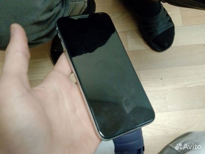 iPhone X, 64 ГБ