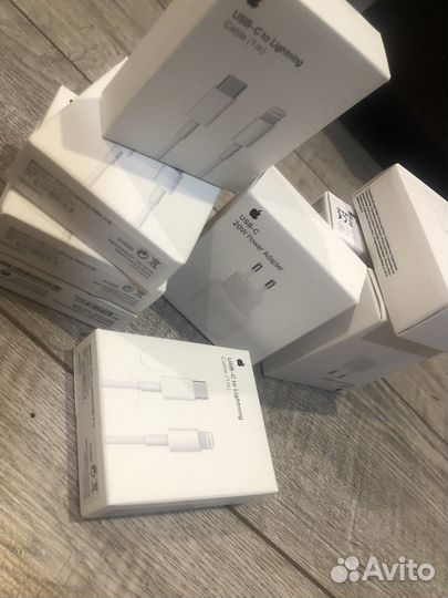 Зарядка на iPhone type c lighting