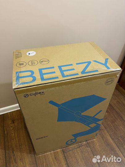 Прогулочная коляска Cybex Beezy с дождевиком