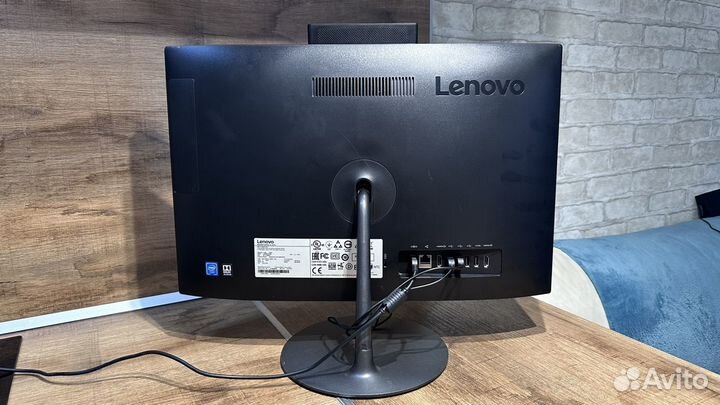 Моноблок 22 Lenovo Celeron 3865U DDR4-8 SSD/HDD