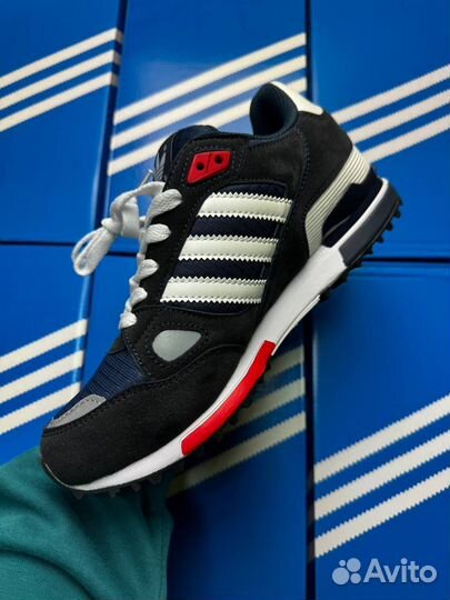 Кроссовки Adidas ZX 750