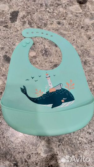 Слюнявчик силиконовый