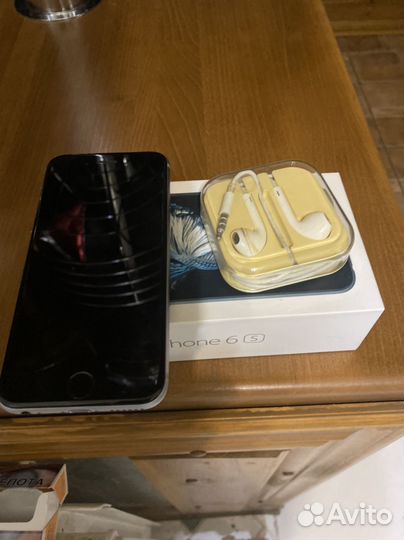 iPhone 6S, 16 ГБ