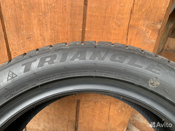 Triangle PL02 245/50 R19