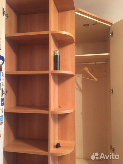 Угловой шкаф
