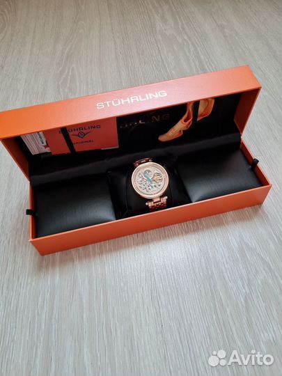 Часы наручные stuhrling