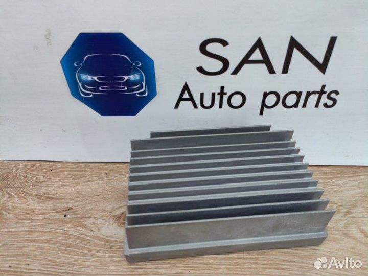 Усилитель звука Bmw X5 E70 N52B30AF 2009