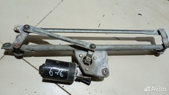 Трапеция стеклоочистителей с моторчиком