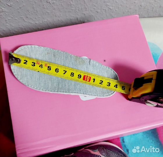 Кроссовки на девочку 22 размер