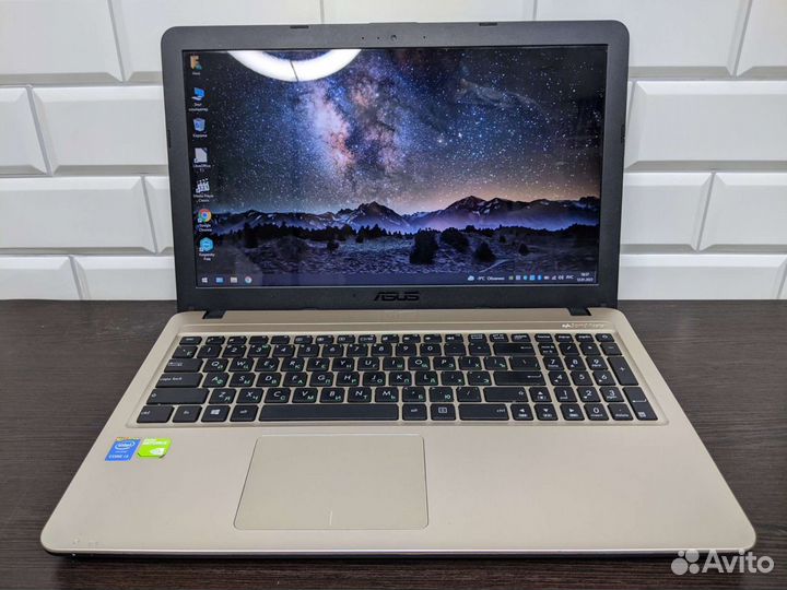 Ноутбук Asus на Geforce и SSD