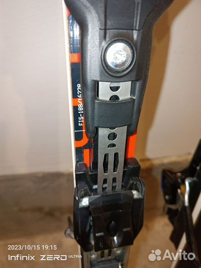 Горные лыжи спортцех Stockli