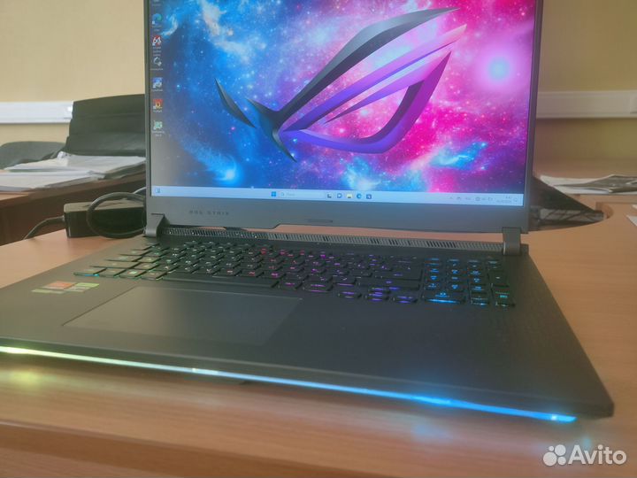 17.3 (2.5К) ноутбук Asus rog strix g17