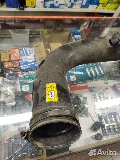 Патрубок интеркулера Mercedes-Benz C-Class W204