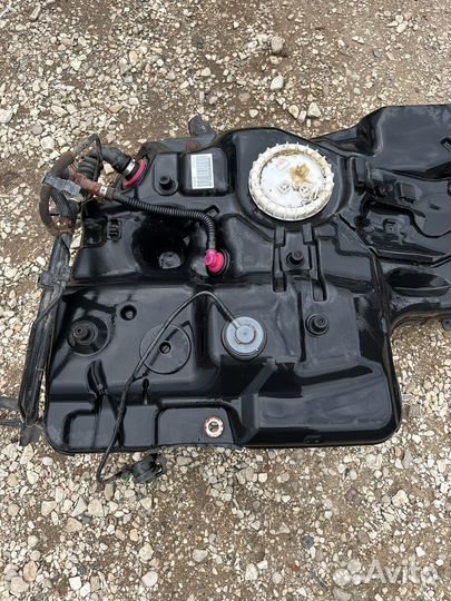 Lexus RX4 Топливный бак 3.5 4WD